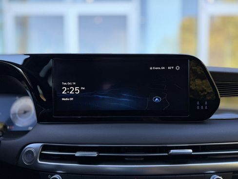 Used 2024 Hyundai Palisade Calligraphy image 22