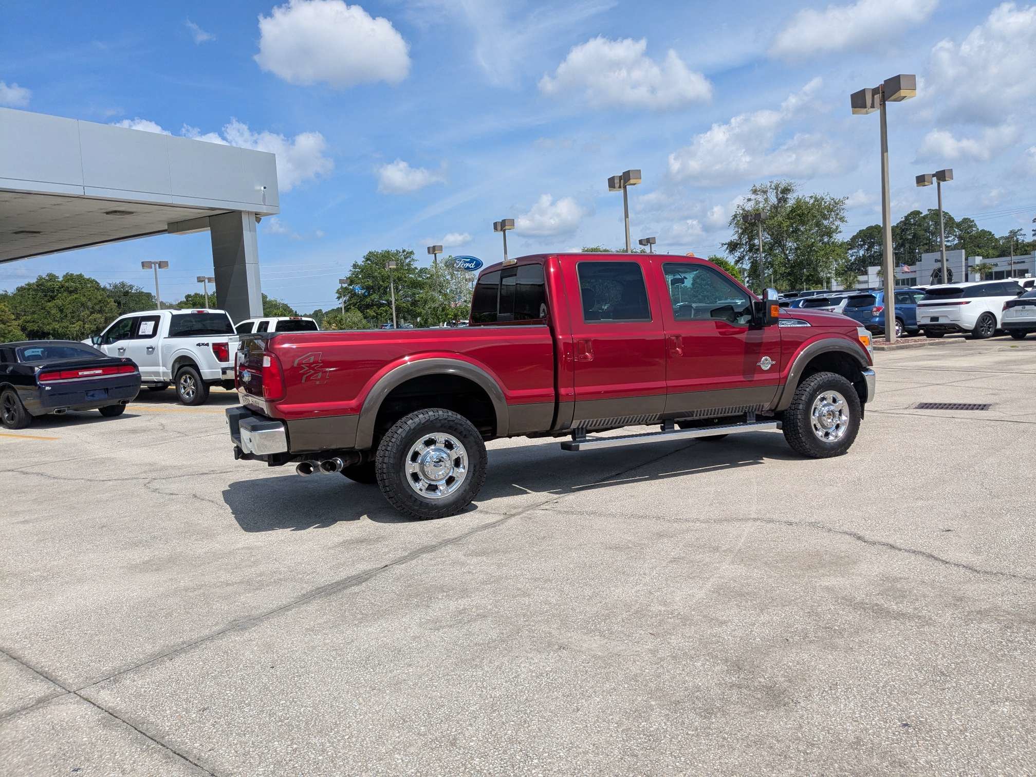 Used 2016 Ford F250 Lariat w/ Lariat Ultimate Package AWD/4WD image 4