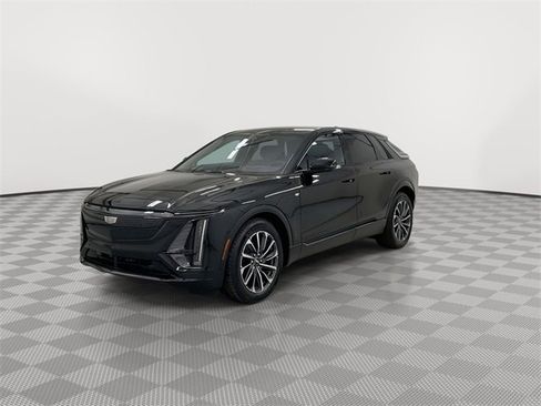 New 2025 Cadillac Lyriq Sport image 4