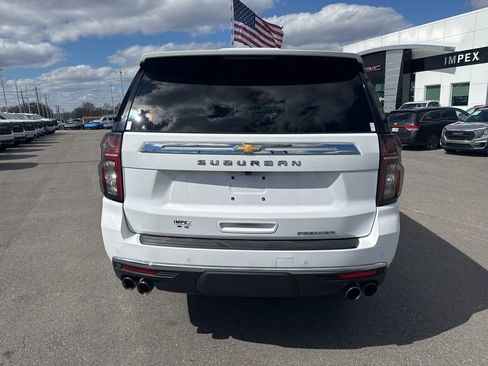 Used 2023 Chevrolet Suburban Premier AWD/4WD image 4