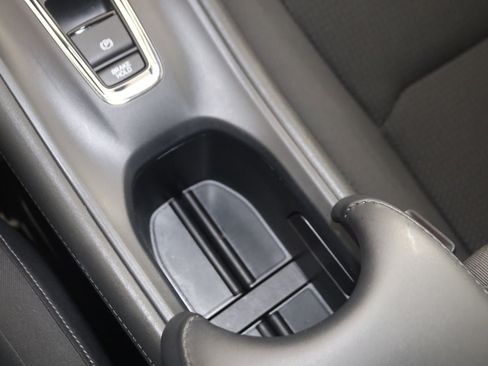 Used 2022 Honda HR-V EX image 25