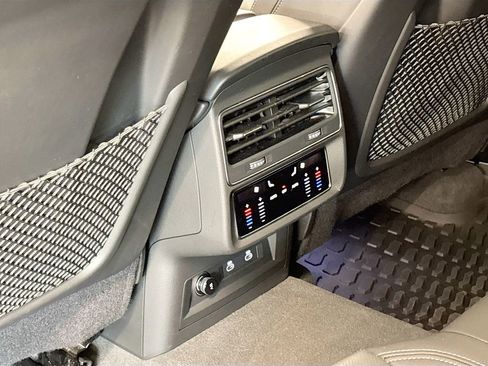Certified 2023 Audi Q8 Premium Plus w/ Premium Plus Package image 17