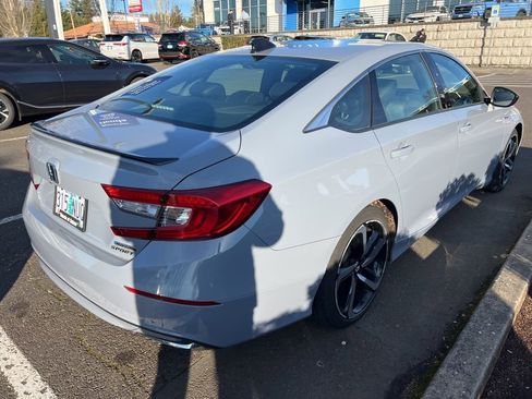 Used 2022 Honda Accord Sport image 5