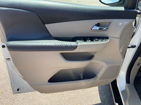 Used 2015 Honda Odyssey EX-L image 10