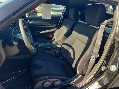 Used 2025 Nissan Z Sport w/ Floor Mat Package RWD image 11