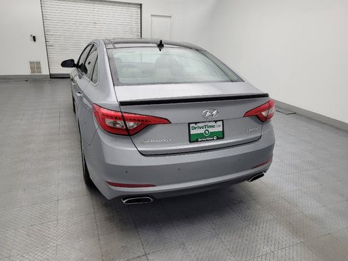 Used 2015 Hyundai Sonata Limited w/ Option Group 06 FWD image 6