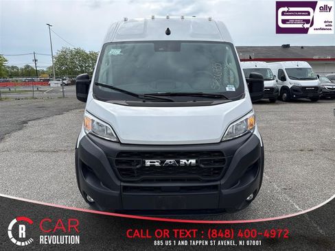 Used 2025 RAM ProMaster 2500 w/ Convenience Group FWD image 2