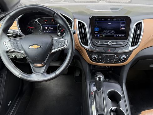 Used 2020 Chevrolet Equinox Premier AWD/4WD image 9