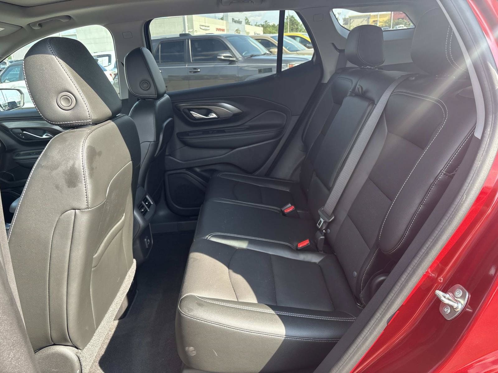 Used 2024 GMC Terrain SLT FWD image 15
