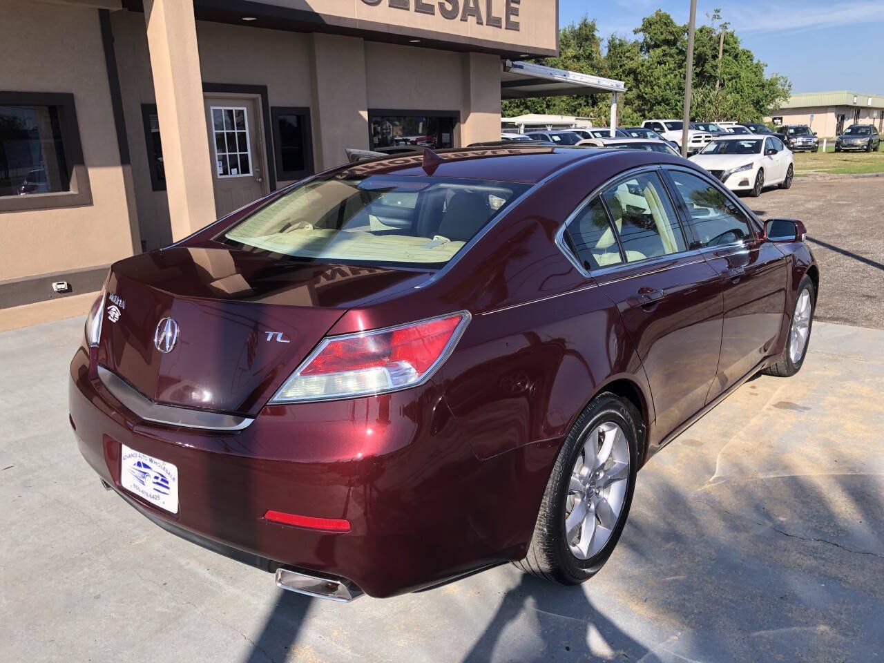 Used 2012 Acura TL FWD image 2