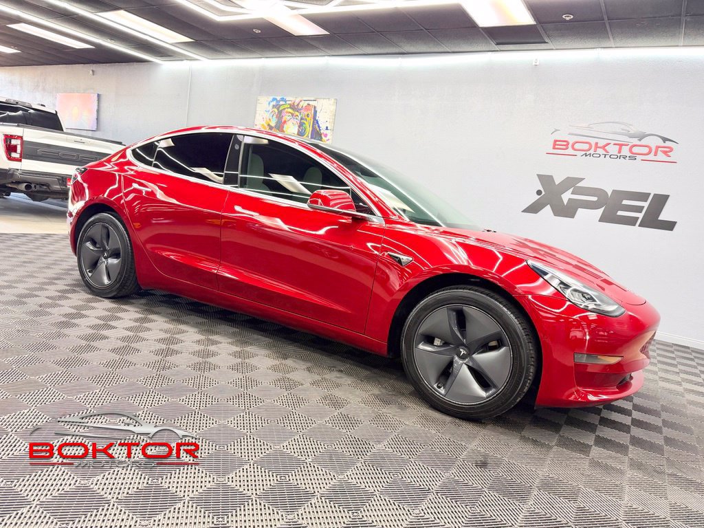 Used 2019 Tesla Model 3 Standard Range RWD image 1