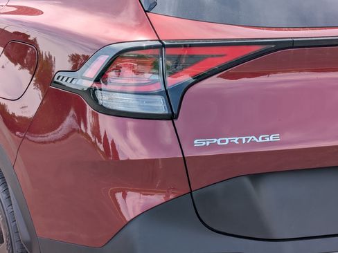 Certified 2023 Kia Sportage X-Line AWD/4WD image 17