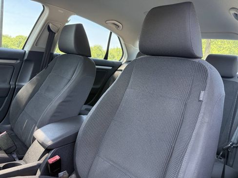 Used 2009 Volkswagen Jetta S FWD image 14