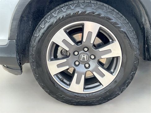Used 2017 Honda Ridgeline RTL-T image 31