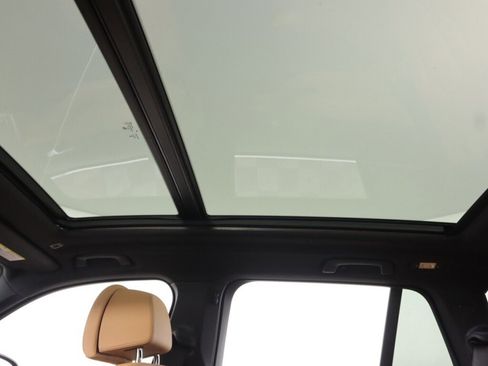 Used 2021 BMW X5 xDrive40i w/ Premium Package image 26