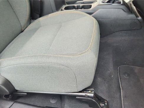 Used 2024 Jeep Gladiator Sport image 32