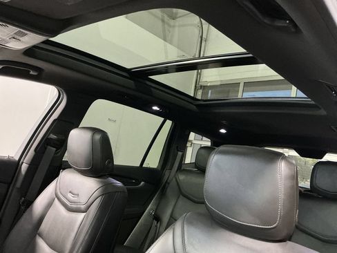 Used 2023 Cadillac XT6 Premium Luxury AWD/4WD image 25
