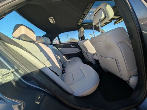 Used 2013 Mercedes-Benz E 350 Sedan image 17