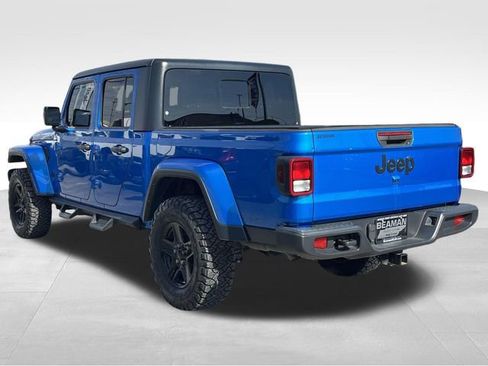 Used 2021 Jeep Gladiator Sport image 5