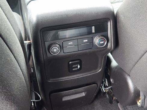 Used 2018 GMC Acadia SLE w/ Driver Alert Package I FWD image 30