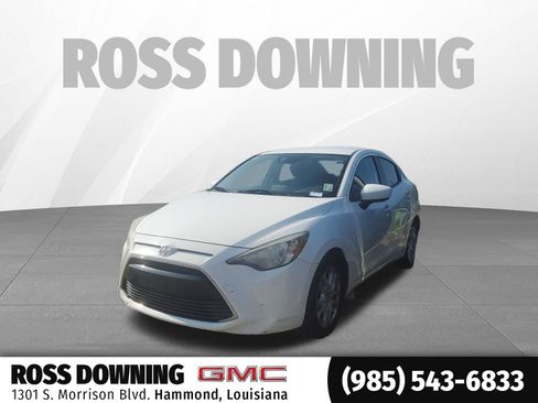 Used 2016 Scion iA FWD image 1