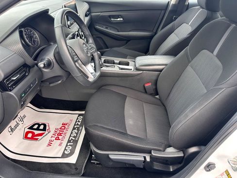 Used 2023 Nissan Sentra SV FWD image 17