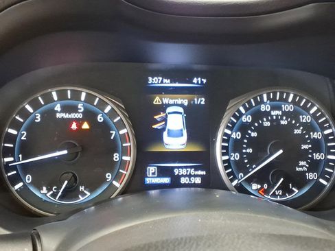 Used 2018 INFINITI Q50 Luxe w/ Essential Package (3.0T Luxe) image 11