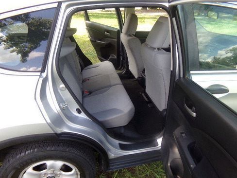 Used 2016 Honda CR-V LX image 13