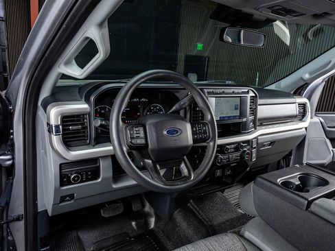 Used 2023 Ford F350 XLT w/ FX4 Off-Road Package image 17