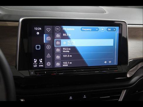 Certified 2024 Volkswagen Atlas SE AWD/4WD image 11