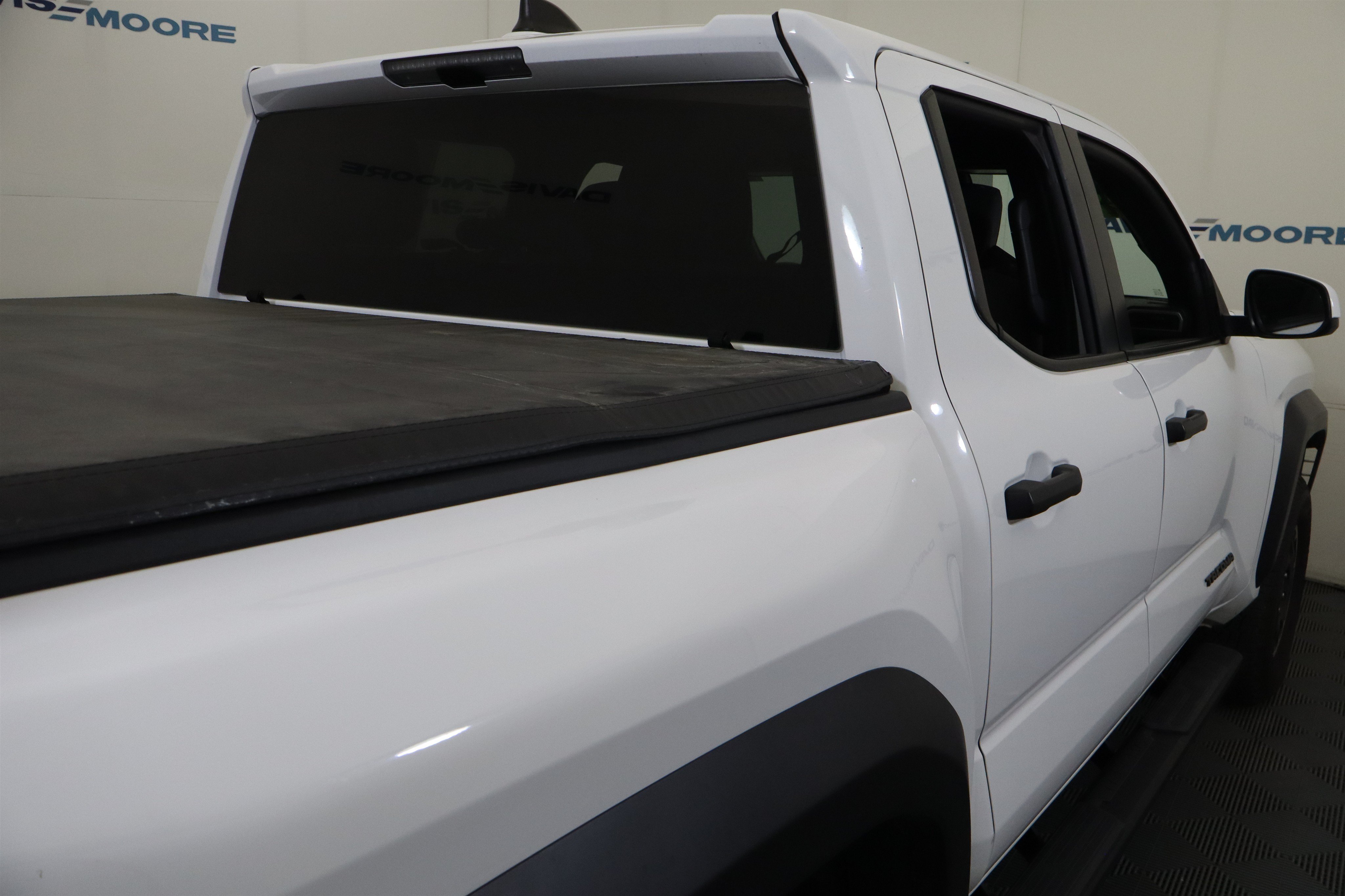 Used 2025 Toyota Tacoma TRD Off-Road AWD/4WD image 7
