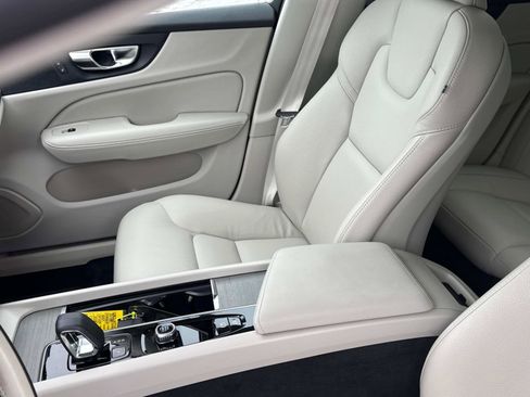 Certified 2024 Volvo V60 B5 Cross Country Plus image 20
