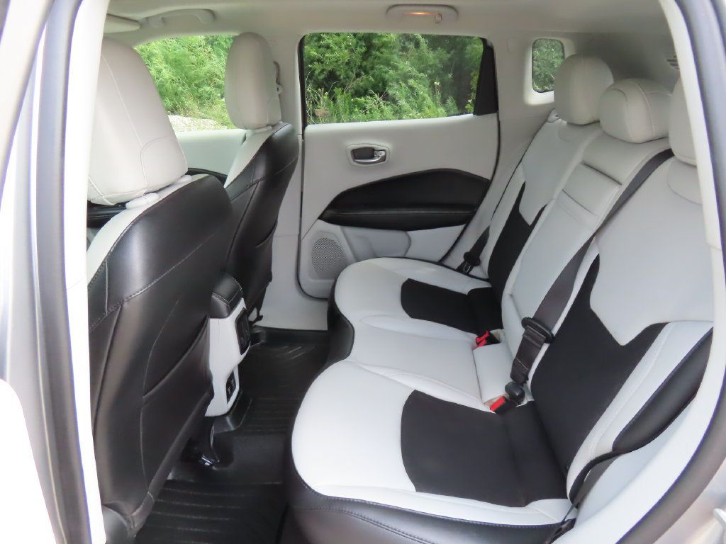 Used 2019 Jeep Compass Latitude w/ Popular Equipment Group FWD image 29