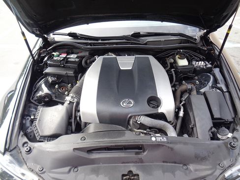 Used 2017 Lexus IS 300 AWD w/ Premium Package image 9