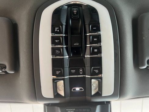 Used 2016 Porsche Macan S AWD/4WD image 29