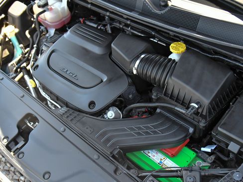 Used 2023 Chrysler Pacifica Touring-L FWD image 53