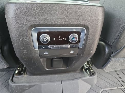 Used 2021 Chevrolet Tahoe Premier image 15