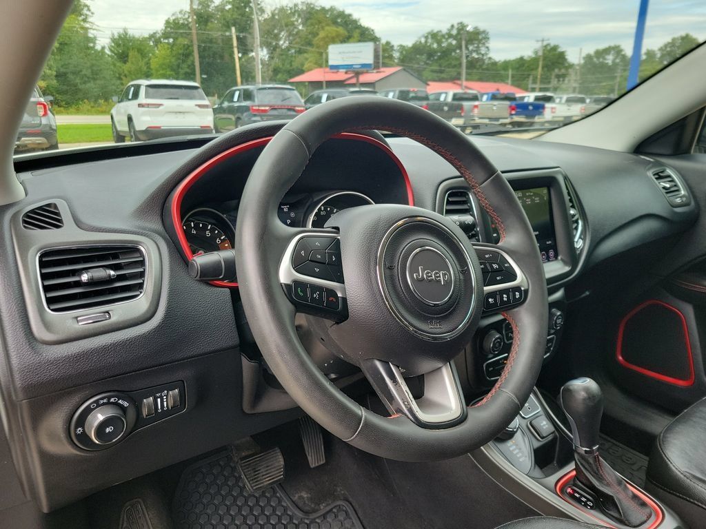 Used 2021 Jeep Compass Trailhawk AWD/4WD image 19