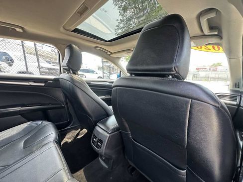 Used 2020 Ford Fusion Titanium AWD/4WD image 32