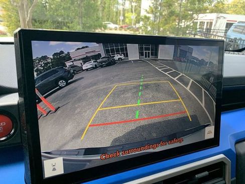 Certified 2025 Toyota Tacoma TRD Sport image 22