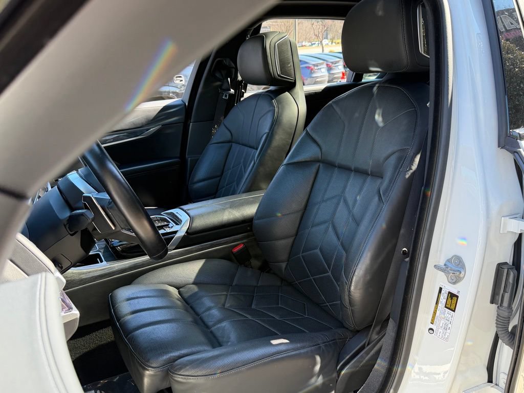 Used 2024 BMW 740i RWD image 26