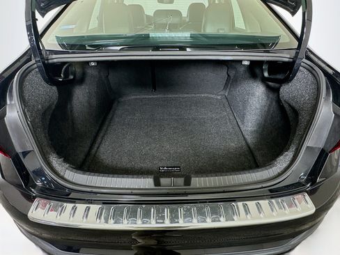 Used 2024 Volkswagen Jetta SE w/ Panoramic Sunroof Package FWD image 27
