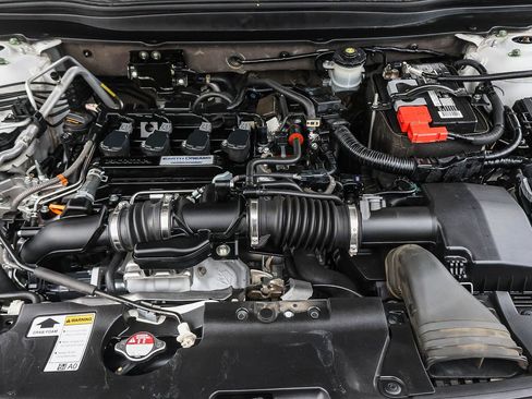 Used 2018 Honda Accord Sport image 37