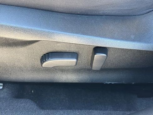 Used 2023 Subaru Crosstrek 2.0i Premium image 20