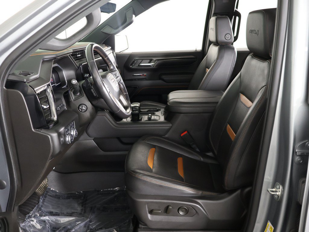 Used 2023 GMC Sierra 1500 AT4 w/ Technology Package AWD/4WD image 32