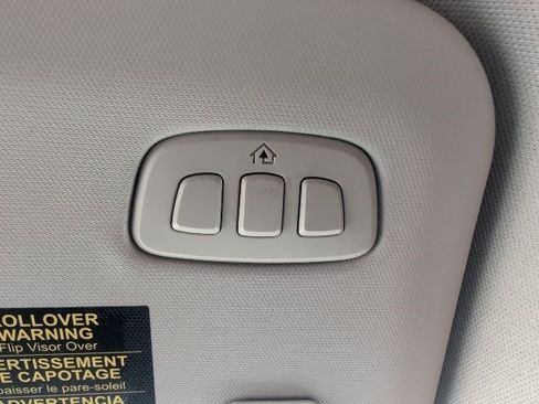 Used 2020 Ford Escape Titanium image 30