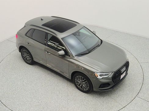 Used 2023 Audi Q3 2.0T Premium w/ Convenience Package AWD/4WD image 24