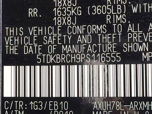 Used 2023 Toyota Highlander XLE image 34