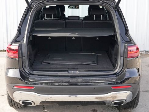 Used 2024 Mercedes-Benz GLB 250 image 9