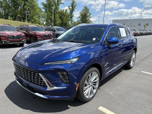Used 2025 Buick Envision Avenir AWD/4WD image 5